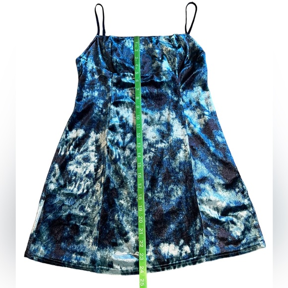 URBAN OUTFITTERS Dreamy Marbled Blue Velvet Stretch Bodycon Mini Dress Size Med - Picture 7 of 11